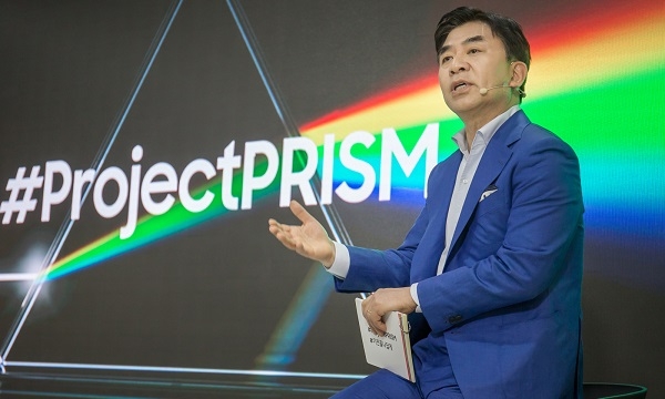 김현석 삼성전자 대표이사가 서울 강남구 삼성디지털프라자 강남본점에서 라이프스타일 공간 ‘#Project PRISM’를 소개하고 있다. 사진제공=삼성전자