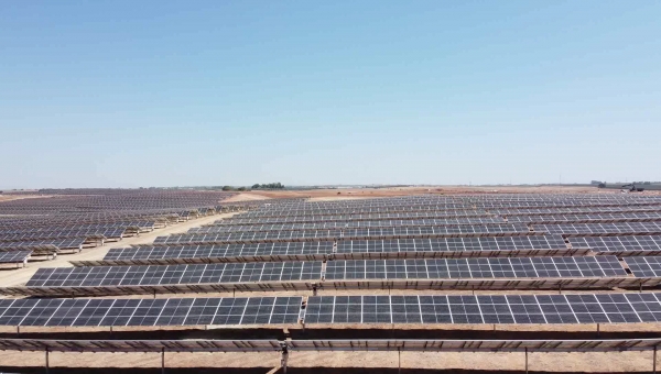 스페인 남부 세비야에 위치한 한화에너지 태양광 발전소 모습이다.(사진제공=한화에너지)