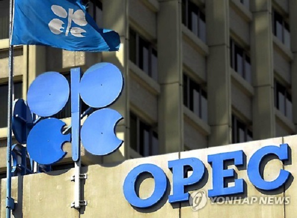 석유수출기구(OPEC)와 주요 산유국의 협의체인 OPEC+가 소폭 증산하기로 합의했다. 사진=연합뉴스