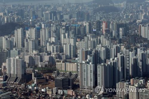 한국부동산원은 24일 수도권 아파트 가격이 9년만에 사상 최대치를 기록했다고 밝혔다. . 사진=연합뉴스.