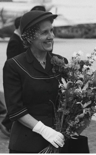 월트의 조력자이자 동료이며 아내였던 릴리안 디즈니 (1951년 촬영). 출처=위키피디아.