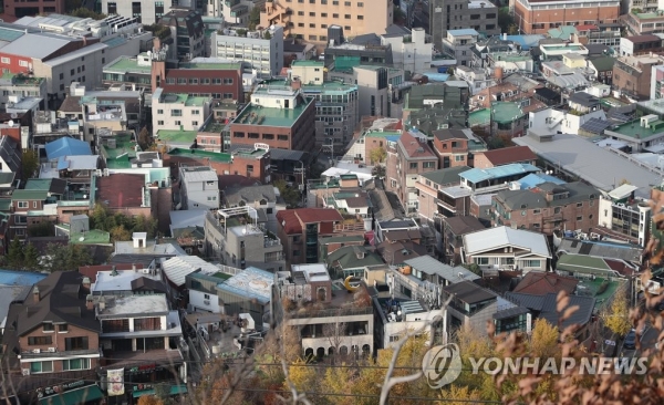 서울 남산에서 바라본 시내 아파트, 주택가 모습. 사진=연합뉴스