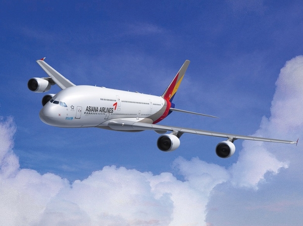 아시아아나항공이 방콕과 LA노선에 A380을 투입해 좌석난을 해소한다.