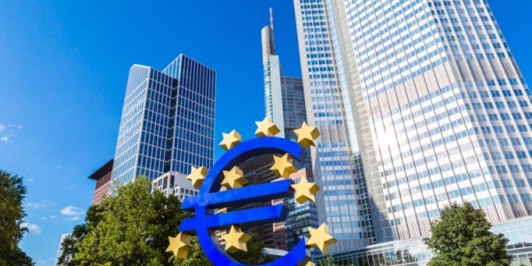 유럽중앙은행(ECB)이 21일(현지시간) 독일 프랑크푸르트에서 통화정책회의를 열고 기준금리를 0.5%로, 수신금리와 한계대출금리 역시 각각 0%와 0.75%로 0.50%포인트씩 올리기로 했다. 사진=ECB