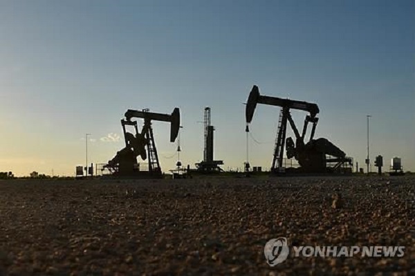 석유수출국기구(OPEC) 및 러시아 등 주요 산유국의 협의체인 OPEC+가 감산을 결정했다. 사진=연합뉴스