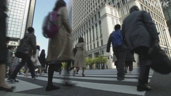 일본 후생노동성은 종업원 5인 이상 업체 근로자의 물가 상승을 고려한 1월 실질임금이 작년 같은 달에 비해 4.1% 감소했다고 7일 밝혔다. 사진=NHK