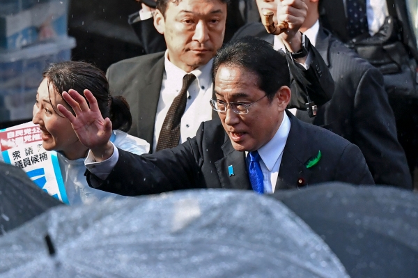 기시다 후미오 일본 총리가 높은 지지율 상승세를 보이고 있다.