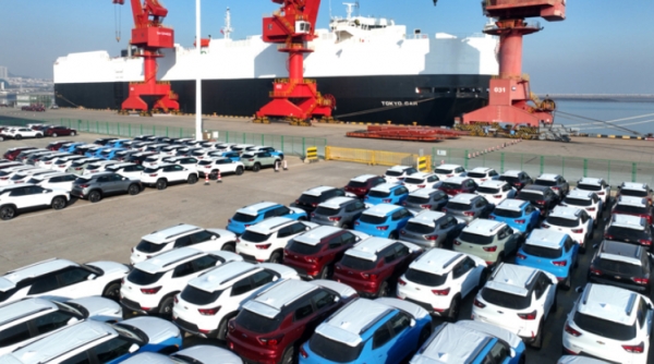 중국자동차공업협회는 11일 작년 중국 자동차 생산과 판매는 316만 1000대와 3009만 4000대로 전년 대비 각각 11.6%, 12% 증가했다고 발표했다.