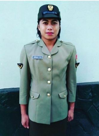 아쁘릴리아 산티니 망아낭 (Aprilia Santini Manganang) 육군 이등하사.
