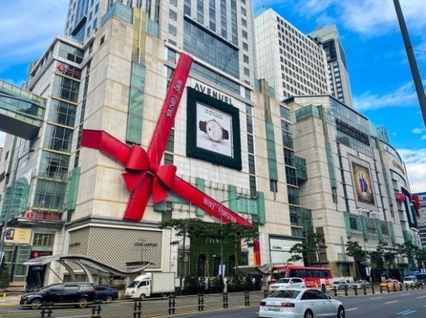 26일 업계에 따르면 롯데쇼핑의 통합 온라인 쇼핑몰 ‘롯데온(ON)’을 이끌 새 수장으로 나영호 이베이코리아 전략기획본부장이 내정됐다. 사진제공=롯데쇼핑
