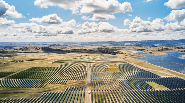애플의 새로운 캘리포니아 플랫(California Flats) 태양광 발전단지는 애플 본사에 전력을 공급하고 있다. 사진=애플홈페이지