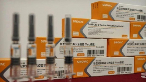 중국에서 시노백의 코로나19 백신이 두번째로 세계보건기구(WHO)의 승인을 받아 백신외교에 더욱 박차를 가하게 됐다. 사진=신화