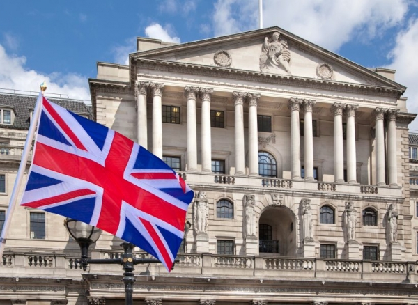 영국 중앙은행인 잉글랜드은행(BOE)은 5일(현지시간) 통화정책위원회(MPC)에서 기준금리를 0.75%에서 1.0%로 0.25%포인트 인상했다고 밝혔다.