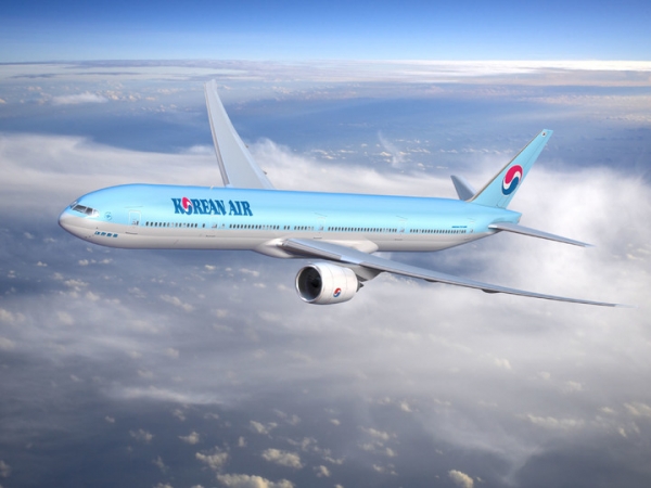 대한항공은 국내최초로 파리~인천 정기선에 식물성 기름 연료를 사용한다고 밝혔다. 사진제공=대한항공