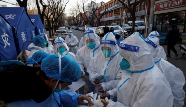 중국 정부는 7일 코로나19 감염자에 대해 강제 시설격리가 아닌 자가격리도 허용하는 등의 방역 최적화 조치를 발표했다. 사진=로이터/연합