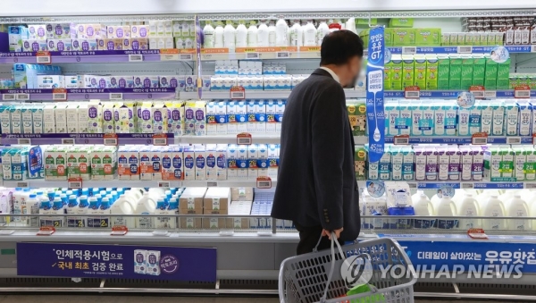한 대형마트의 우유 진열대 모습. 사진=연합뉴스