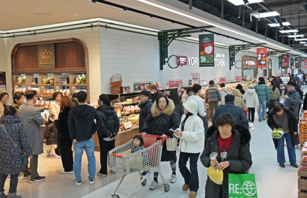 롯데마트가 서울시 은평구에 리뉴얼 오픈한 '그랑그로서리(Grand Grocery)' 매장. 사진=롯데쇼핑